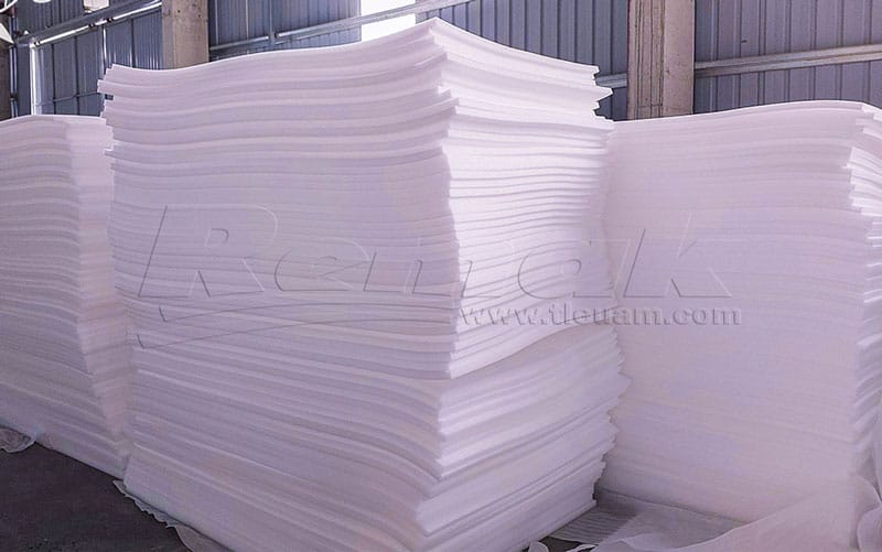 nhà cung cấp có khả năng cung cấp số lượng hàng hóa đủ để đáp ứng nhu cầu